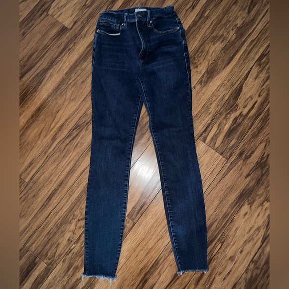GOOD AMERICAN DARK WASH SUPER SKINNY JEANS SIZE 2 27” INSEAM - Picture 3 of 10